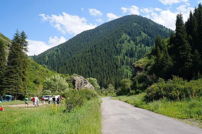 1 Day Express Tour: Issyk Lake, Assy Plateau & Turgen Gorge - Guides, route changes, and the private format