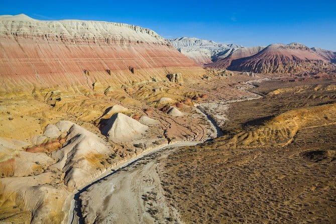 4-Day Altyn Emel Park + Kolsai & Kaindy Lakes + Charyn Canyon jeep-tour - Day three: Charyn Canyon viewpoint and Kolsai Lake