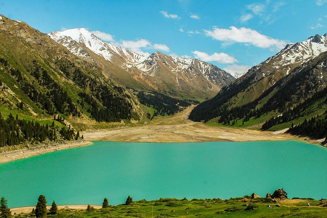Big Almaty Lake - azure eye of Alatau (+ Ayu gorge) half-day tour - Leaving Almaty for the high mountains