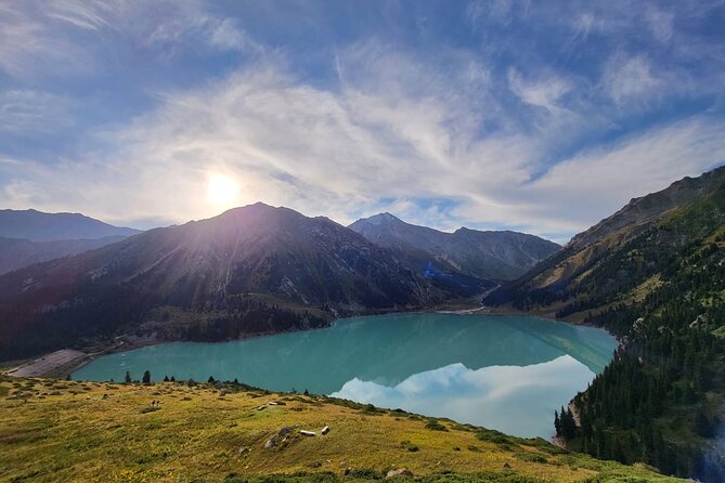 Big Almaty Lake tour private or group by car or hiking - A closer look at the uphill hike