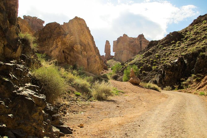 Charyn Canyon - a Place where time stood still... - Why Charyn Canyon earns a full day from Almaty