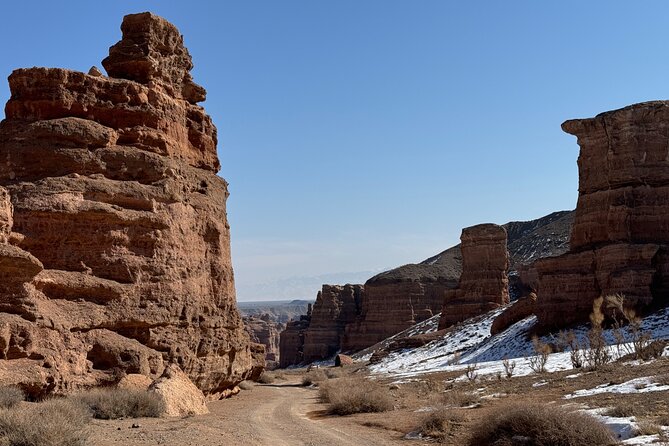 Charyn Canyon and Black Canyon 1 Day Private Tour - The 9 a.m. pickup keeps the day organized