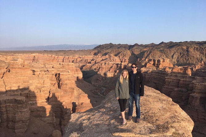 Charyn Canyon Private tour from Almaty, 1 day - The first road stop: hot cake and tea at 8 a.m.