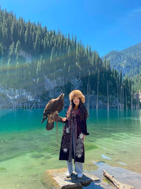 From Almaty: Charyn Canyon and Kolsai-Kaindy Lakes Day Trip - Guide quality and what to expect from the commentary