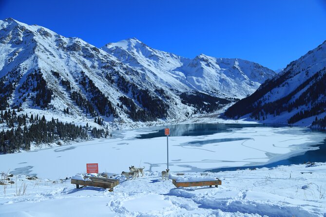 Private Big Almaty Lake Hiking Tour with alternatgive Pipeline - First President’s Park closes the day