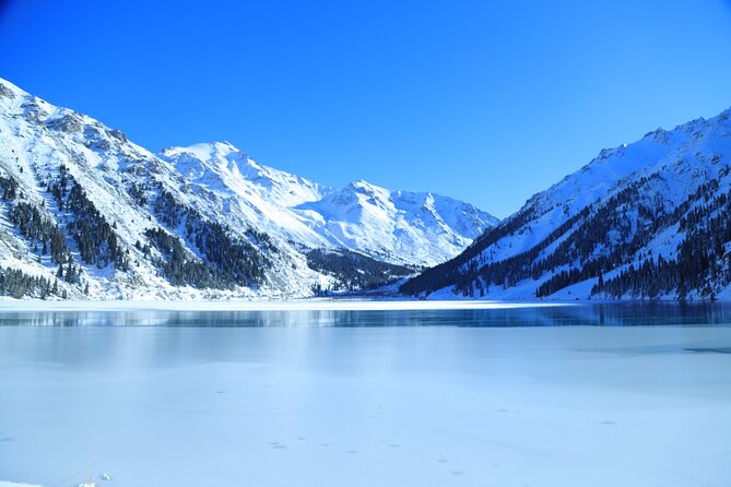 Private Big Almaty Lake Hiking Tour with alternatgive Pipeline - The guide can make the private format worthwhile