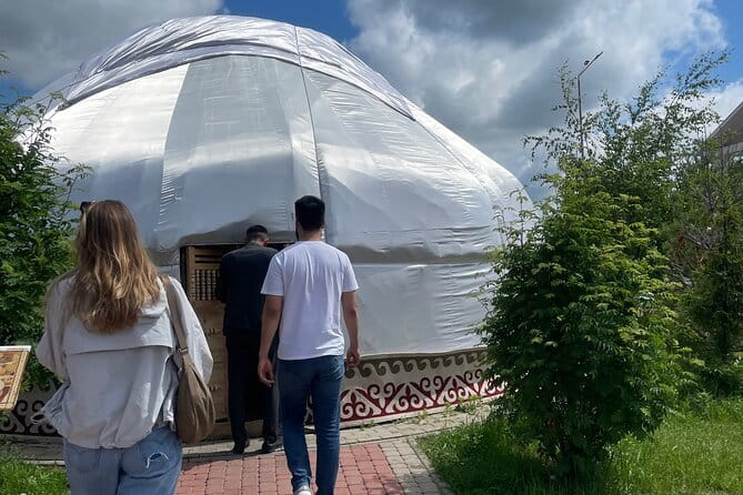 Private Yurt Tour with Horses: Immerse into Kazakh Culture - Horseback riding around the resort