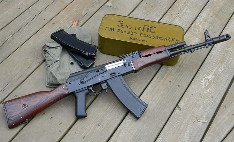 Shooting tour - AK 47, Mosin -Nagant , Glock and others - At the range: safety comes first